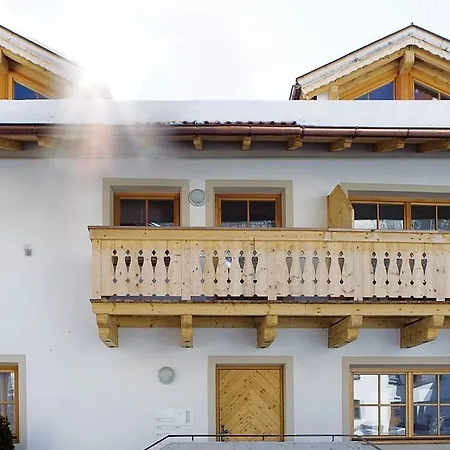 Alpinlodges * Oetz