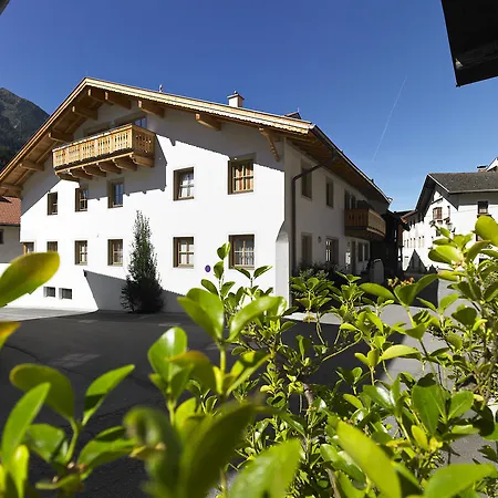 Alpinlodges Apartment *